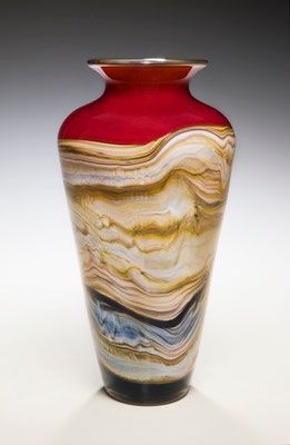 Gartner Blade - Ruby Strata Traditional Urn